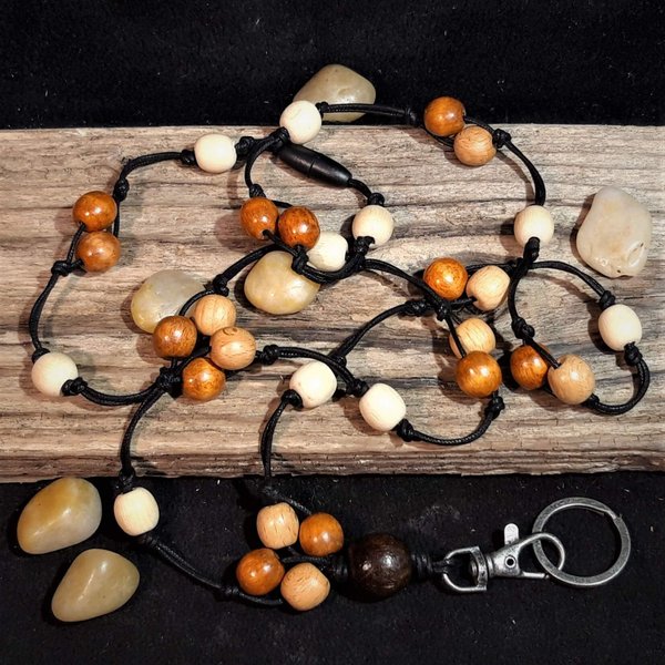 KEY LANYARDS, colourful wooden pearls and a key chain. CANDAVON